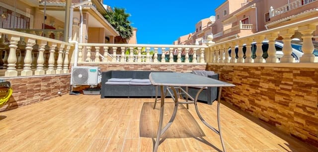3 soveværelse Byhus til salg i Orihuela Costa, Orihuela med swimmingpool garage - € 285.000 (Ref: 9953573)