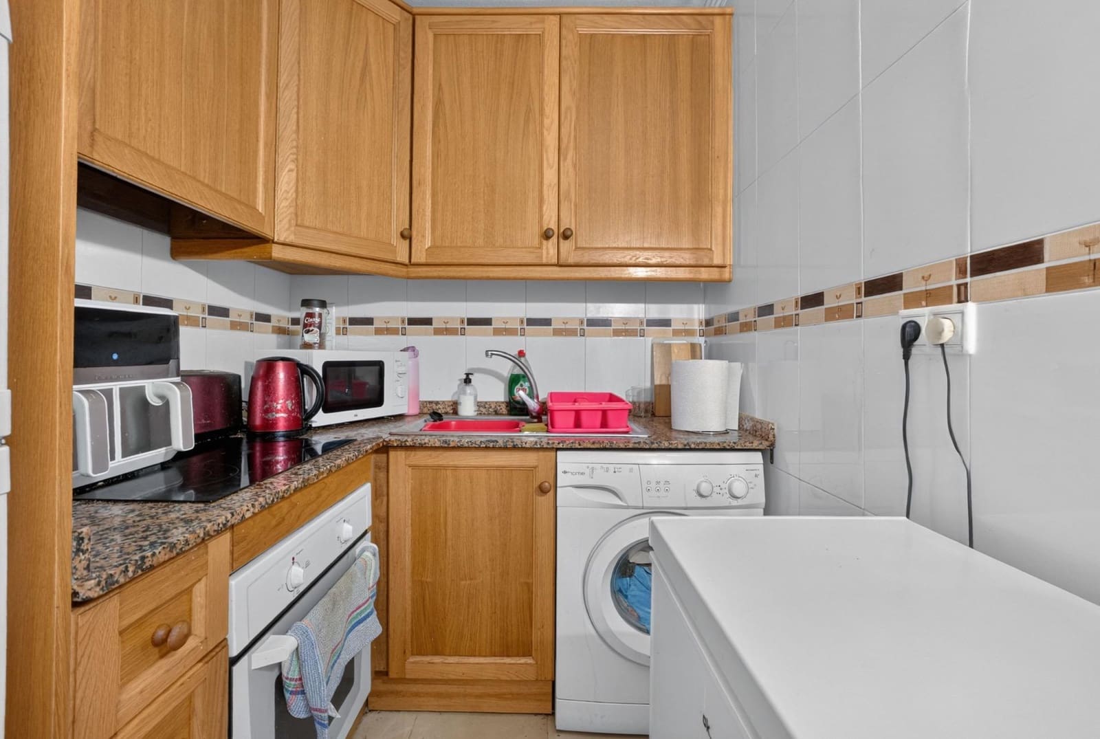 2 soverom Penthouse til salgs i Torrevieja med svømmebasseng - € 199 000 (Ref: 9953577)