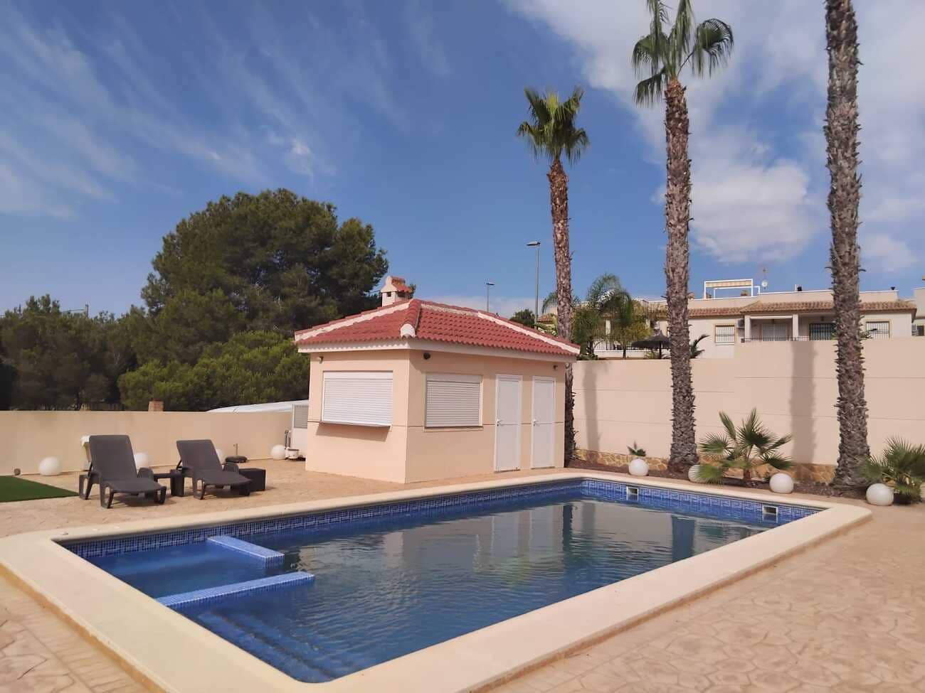 5 Zimmer Villa zu verkaufen in Algorfa mit Pool Garage - 780.000 € (Ref: 9956332)