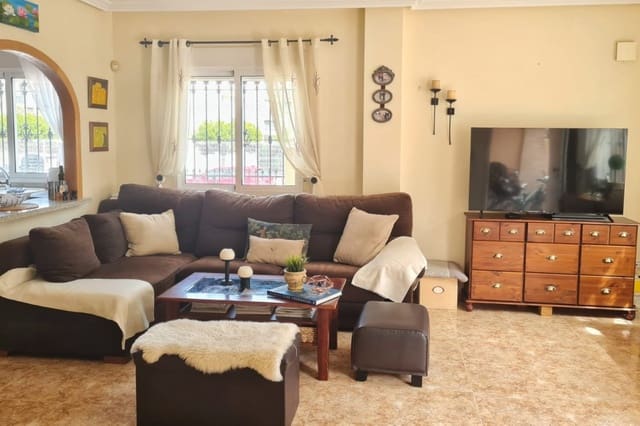 3 soverom Kjedet enebolig til salgs i Orihuela Costa, Orihuela med svømmebasseng - € 255 000 (Ref: 9960972)