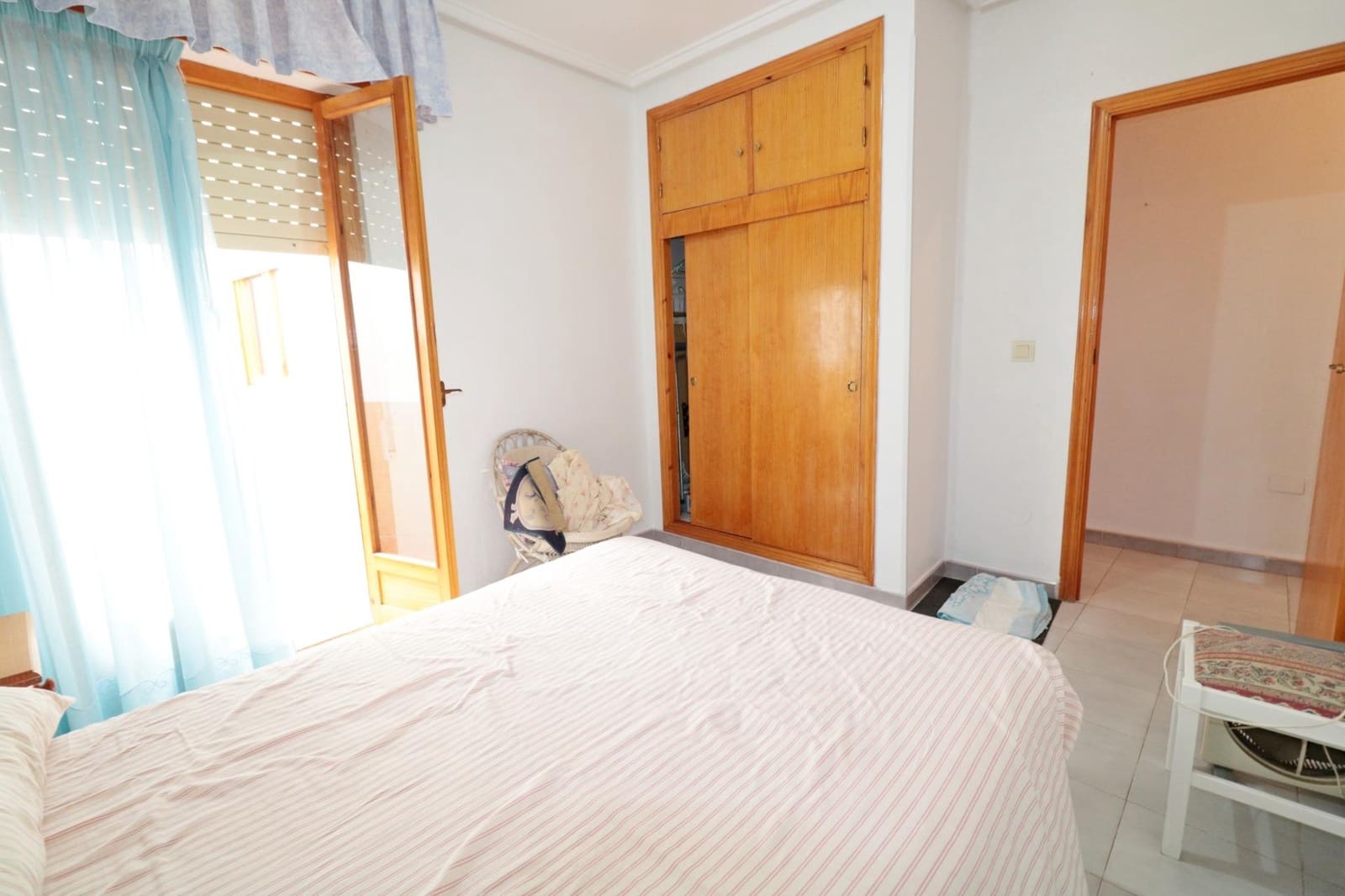2 makuuhuone Bungalow myytävänä paikassa Torrevieja - 145 500 € (Ref: 9960973)
