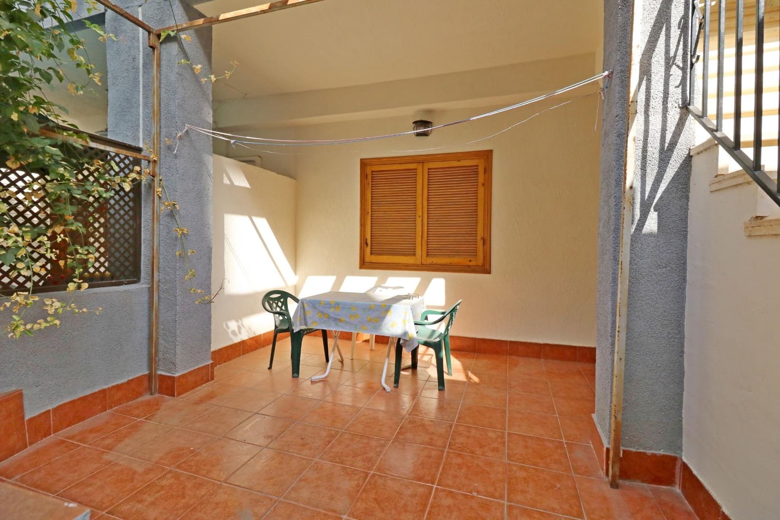2 makuuhuone Bungalow myytävänä paikassa Torrevieja - 145 500 € (Ref: 9960973)