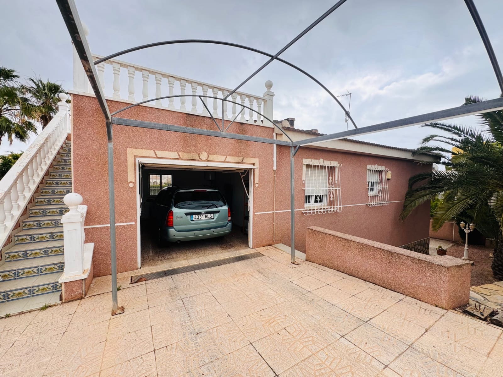 5 slaapkamer Villa te koop in Ciudad Quesada met zwembad garage - € 499.950 (Ref: 9965888)