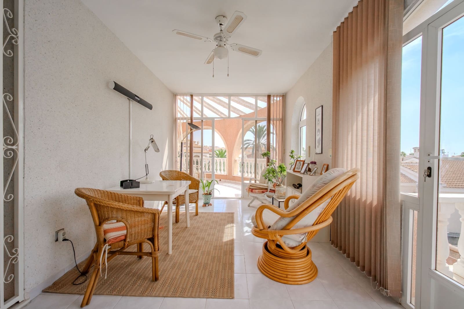 5 soveværelse Villa til salg i Ciudad Quesada med swimmingpool garage - € 499.950 (Ref: 9965888)