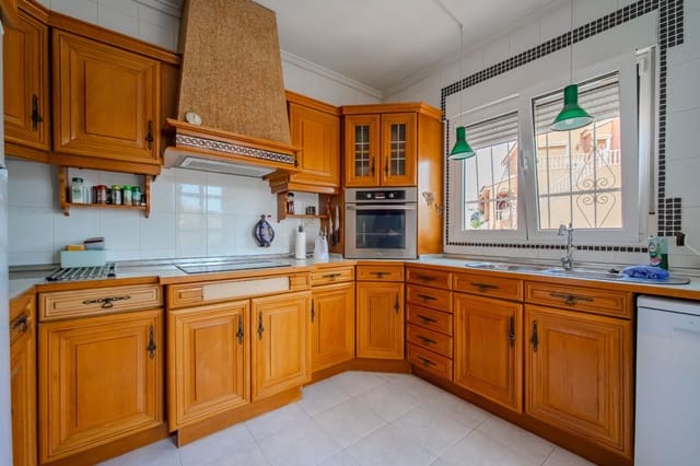 5 bedroom Villa for sale in Ciudad Quesada, Rojales with pool garage - € 499,950 (Ref: 9965888)
