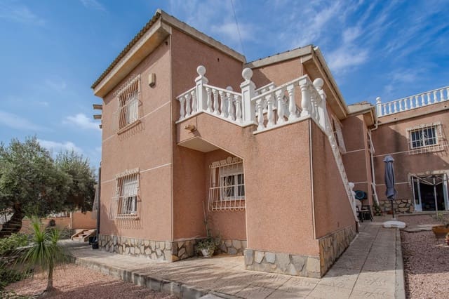 5 bedroom Villa for sale in Ciudad Quesada, Rojales with pool garage - € 499,950 (Ref: 9965888)