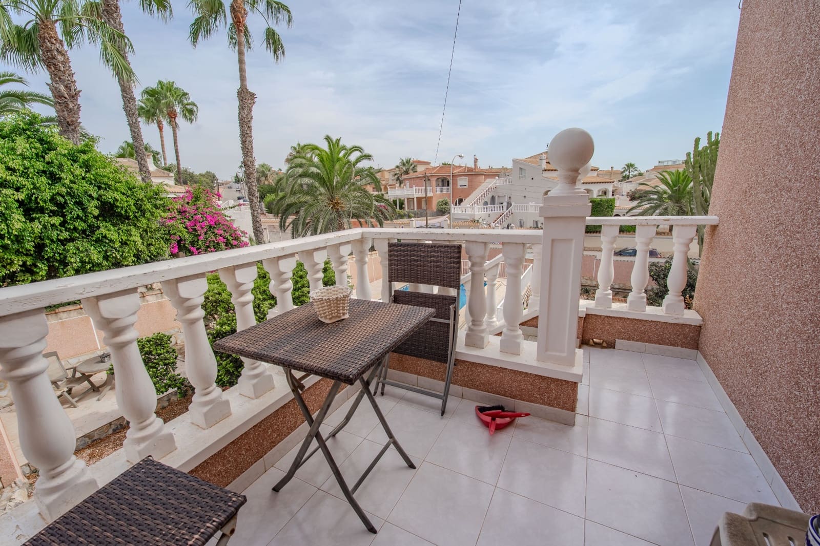 5 soveværelse Villa til salg i Ciudad Quesada med swimmingpool garage - € 499.950 (Ref: 9965888)