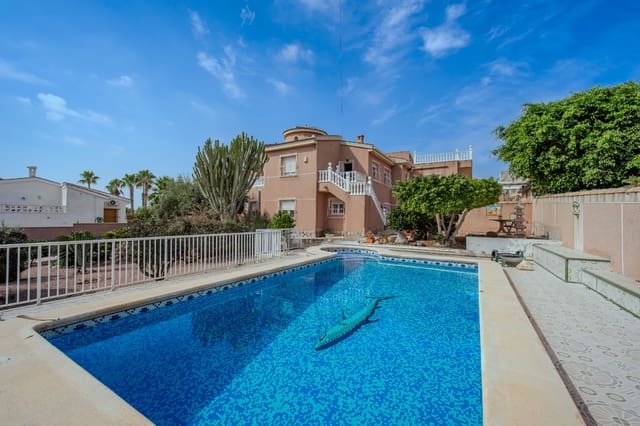 5 bedroom Villa for sale in Ciudad Quesada, Rojales with pool garage - € 499,950 (Ref: 9965888)