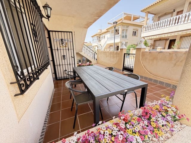 2 soveværelse Lejlighed til salg i La Zenia, Orihuela med swimmingpool - € 199.999 (Ref: 9968578)