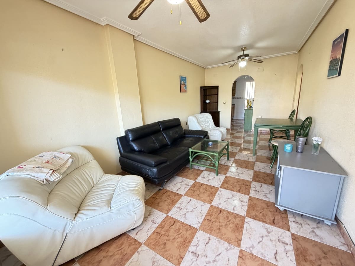 2 soverom Leilighet til salgs i Villamartin med svømmebasseng - € 149 995 (Ref: 9968593)
