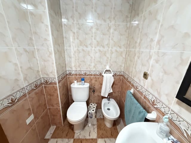 2 soverom Leilighet til salgs i Villamartin, Orihuela med svømmebasseng - € 149 995 (Ref: 9968593)