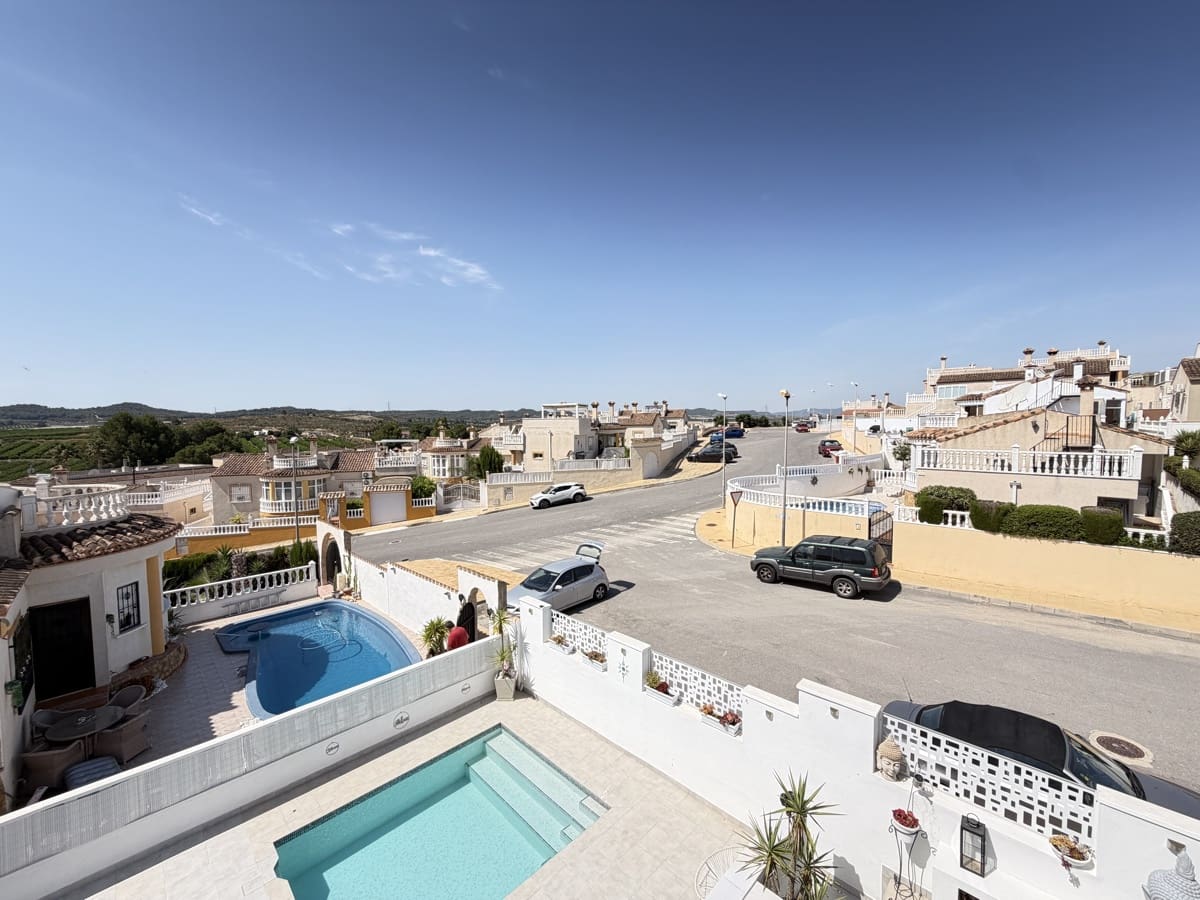 3 soverom Villa til salgs i San Miguel de Salinas med svømmebasseng - € 350 000 (Ref: 9968597)