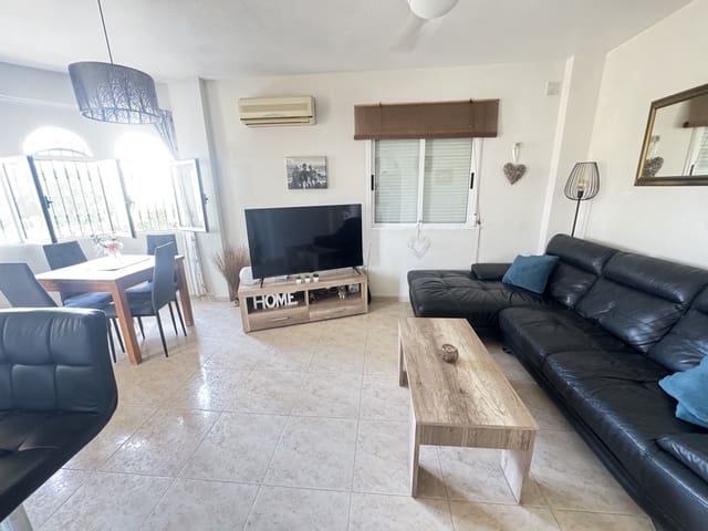 4 soveværelse Villa til salg i Villamartin, Orihuela - € 299.000 (Ref: 9968602)