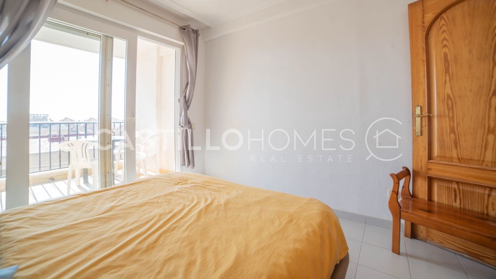 1 camera da letto Attico in vendita in Torrevieja con piscina - 149.900 € (Rif: 9973649)