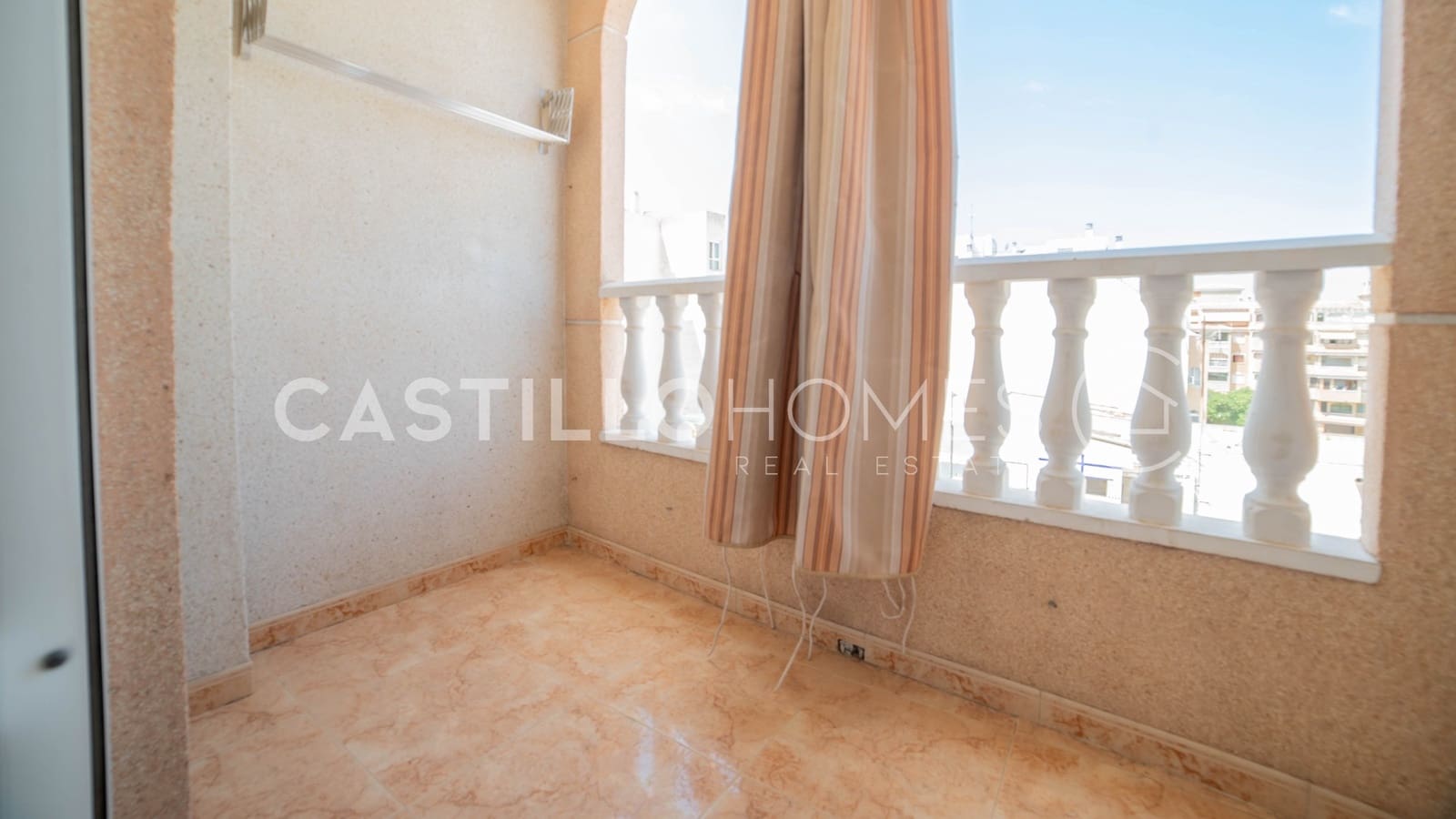2 chambre Appartement à vendre à Torrevieja - 133 000 € (Ref: 9973652)