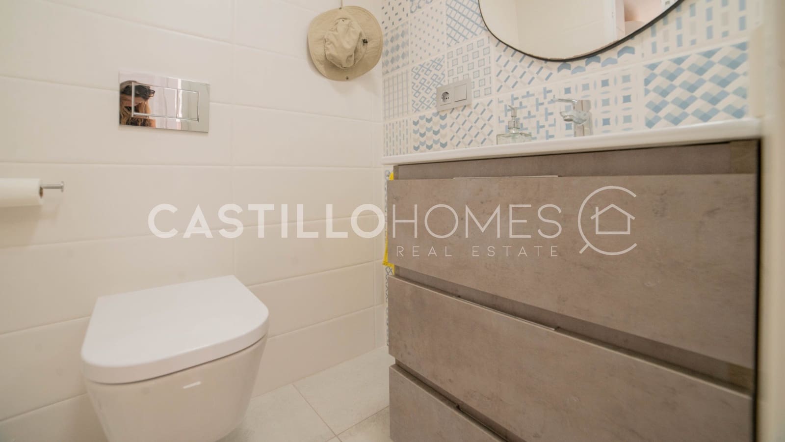 3 soverom Hus til salgs i Torrevieja med svømmebasseng - € 319 000 (Ref: 9973655)