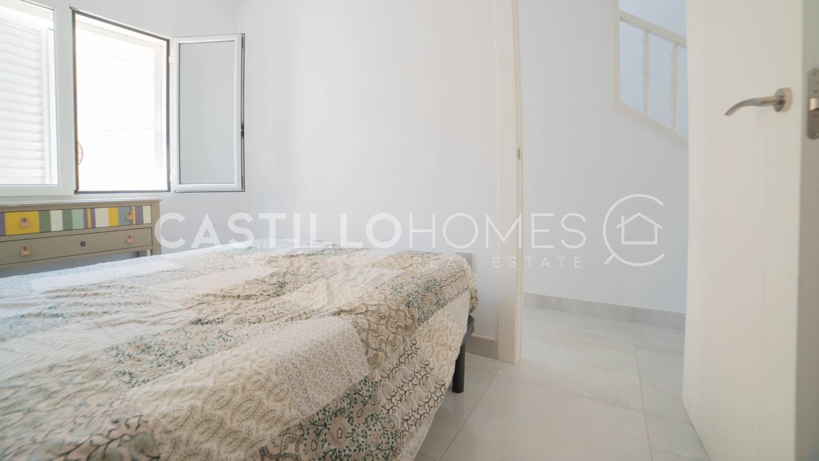 3 soverom Hus til salgs i Torrevieja med svømmebasseng - € 319 000 (Ref: 9973655)