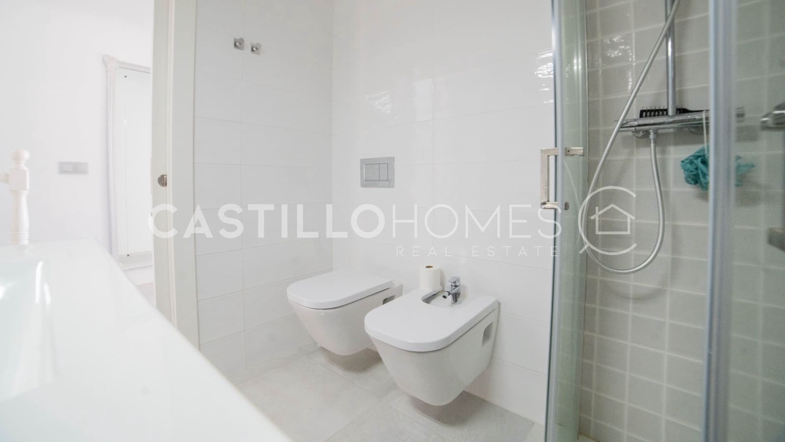 3 soverom Hus til salgs i Torrevieja med svømmebasseng - € 319 000 (Ref: 9973655)