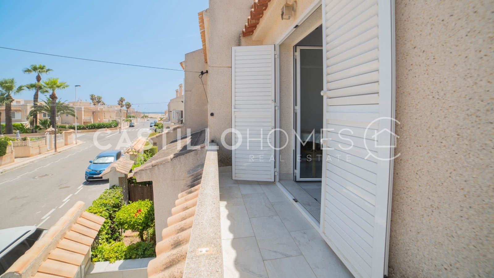 3 soverom Hus til salgs i Torrevieja med svømmebasseng - € 319 000 (Ref: 9973655)