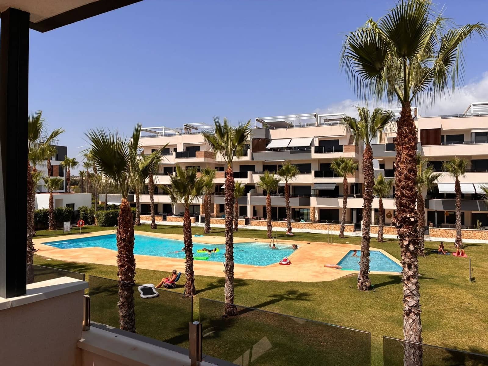 Apartamento de 2 habitaciones en Los Altos en venta con piscina garaje - 289.000 € (Ref: 9973657)