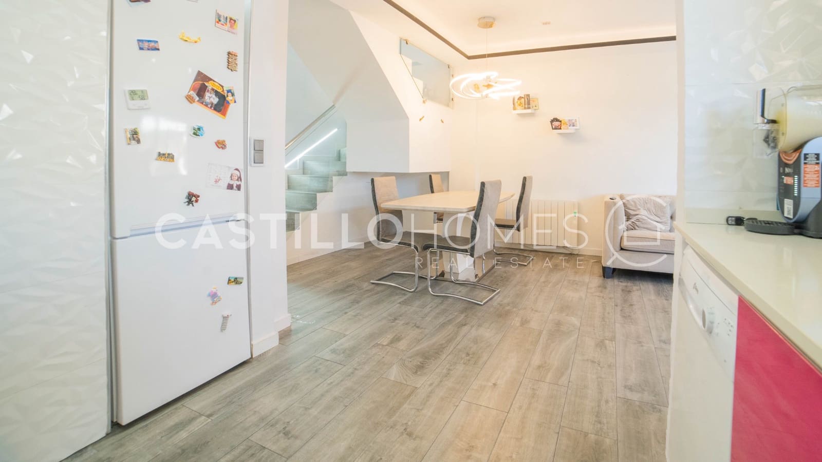 3 soverom Hus til salgs i Torrevieja med svømmebasseng - € 299 000 (Ref: 9973658)