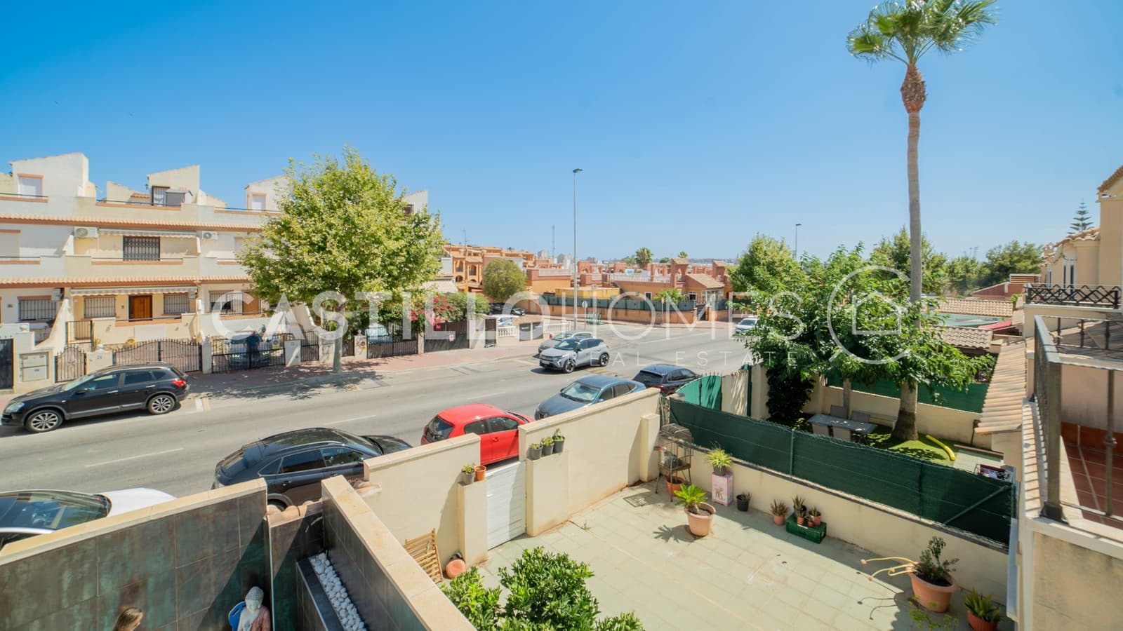 3 soverom Hus til salgs i Torrevieja med svømmebasseng - € 299 000 (Ref: 9973658)