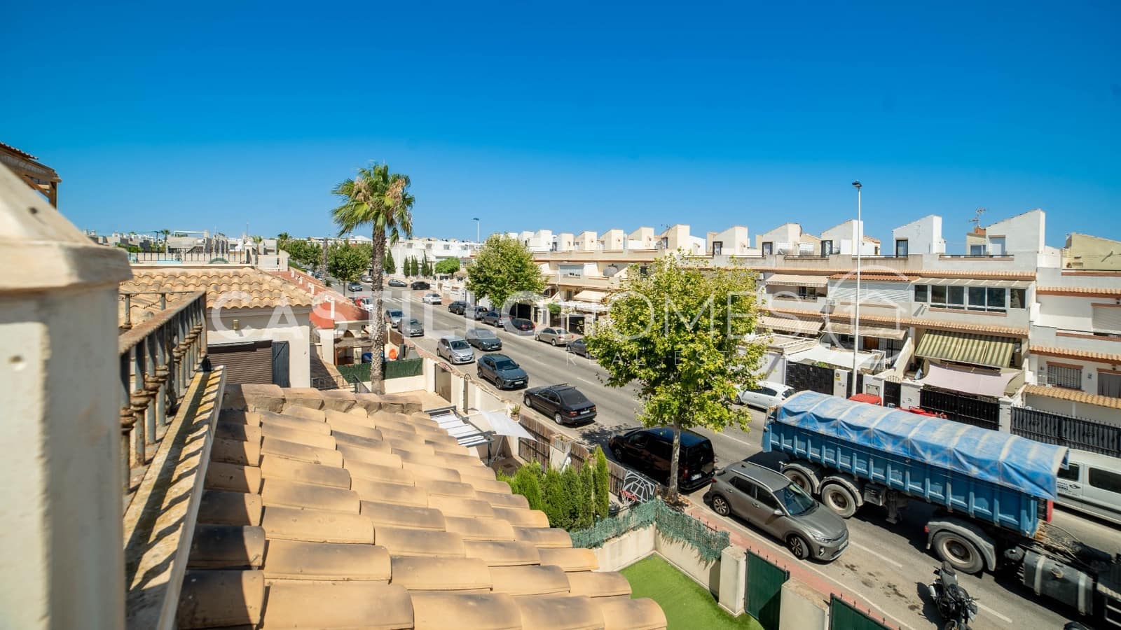 3 soverom Hus til salgs i Torrevieja med svømmebasseng - € 299 000 (Ref: 9973658)