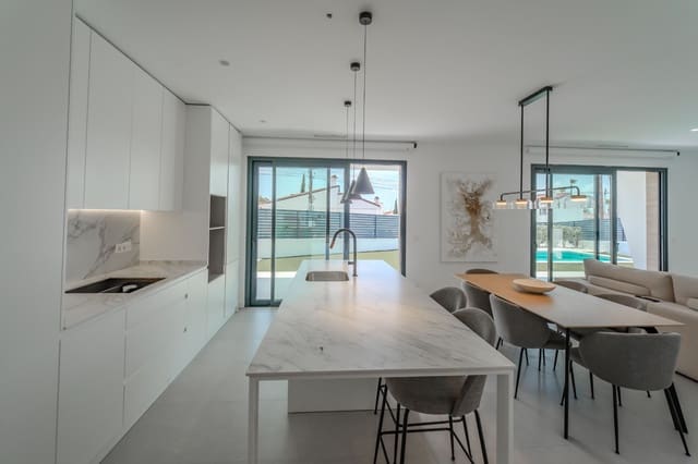 Chalet de 3 habitaciones en Ciudad Quesada, Rojales en venta con piscina garaje - 690.000 € (Ref: 9973659)