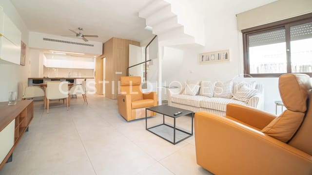 4 sypialnia Dom na sprzedaż w Torrevieja z garażem - 495 000 € (Ref: 9973661)