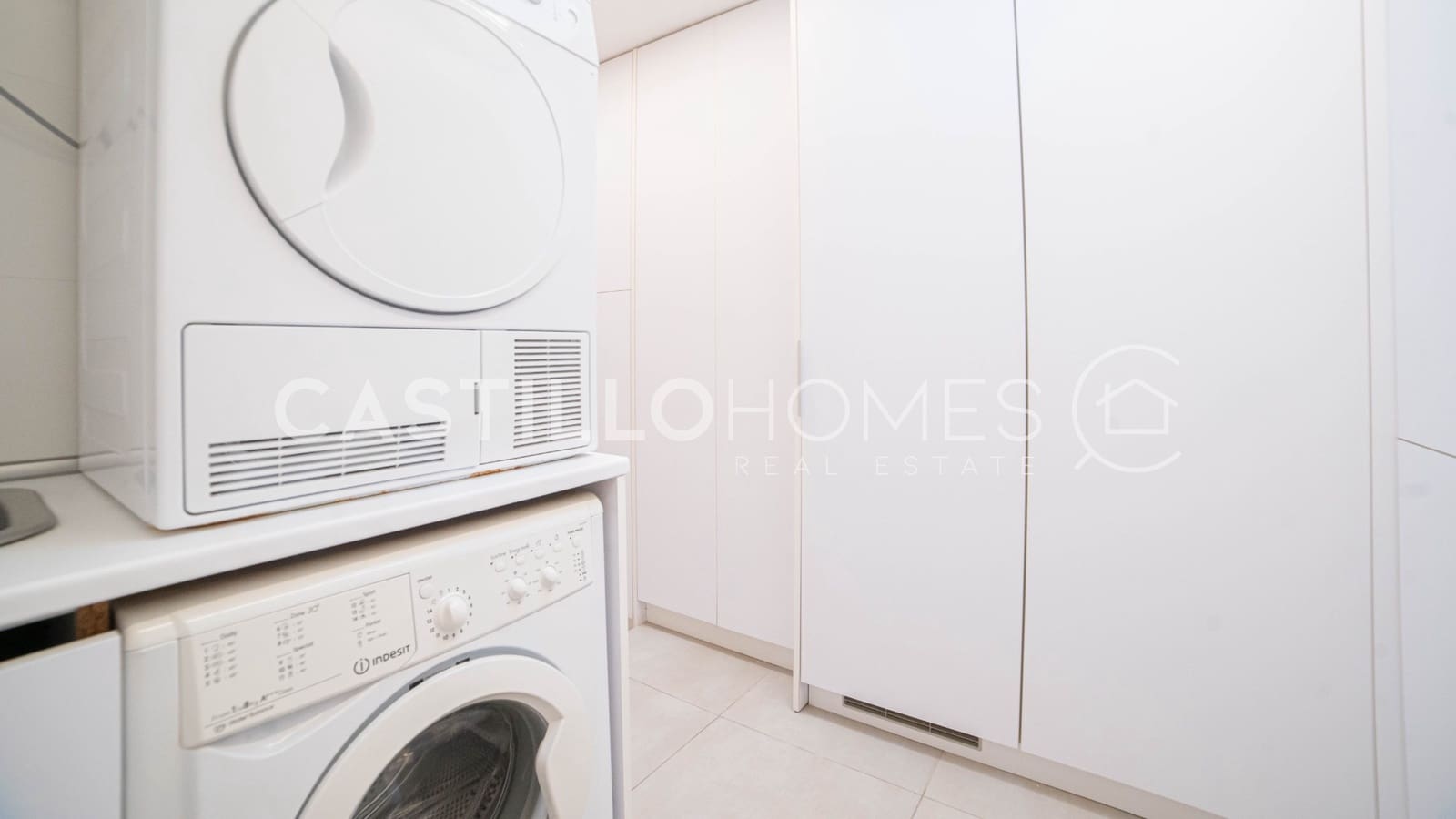 4 soverom Hus til salgs i Torrevieja - € 495 000 (Ref: 9973661)