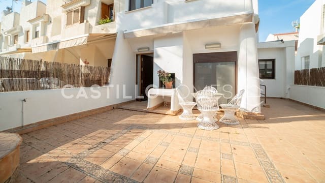 4 sypialnia Dom na sprzedaż w Torrevieja z garażem - 495 000 € (Ref: 9973661)