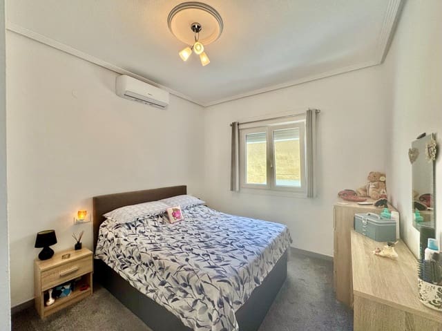 2 sypialnia Willa na sprzedaż w Orihuela Costa, Orihuela z basenem garażem - 245 000 € (Ref: 9975833)