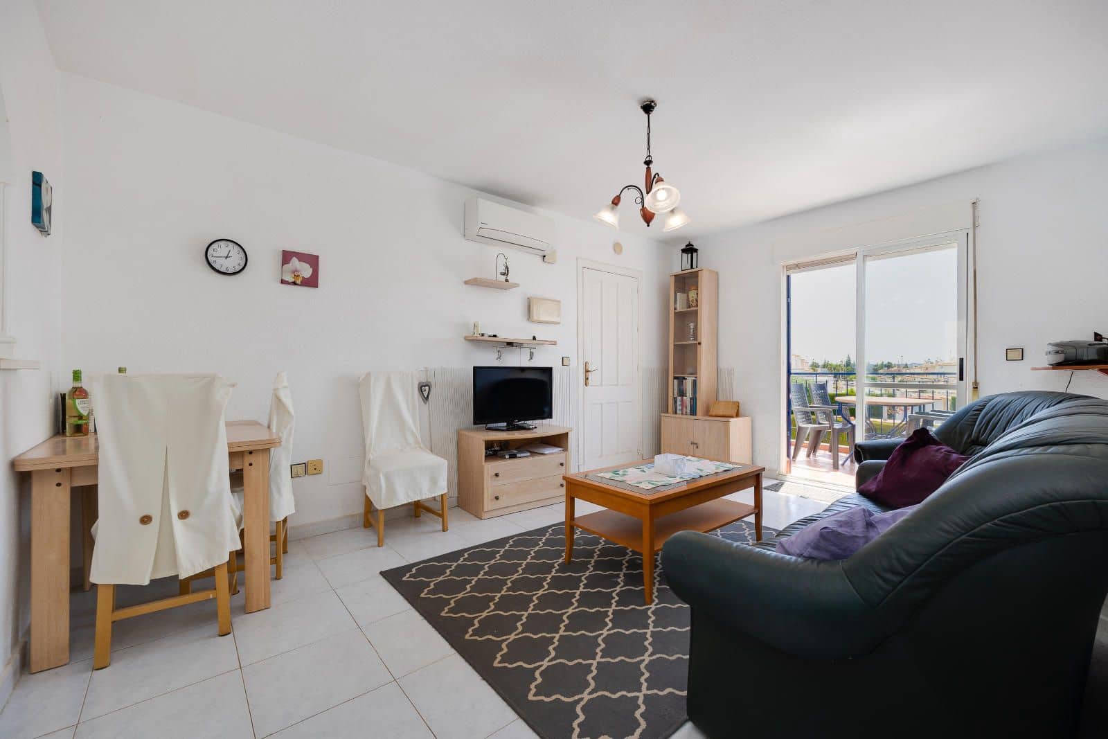 2 soverom Bungalow til salgs i Torrevieja med svømmebasseng - € 144 969 (Ref: 9981082)