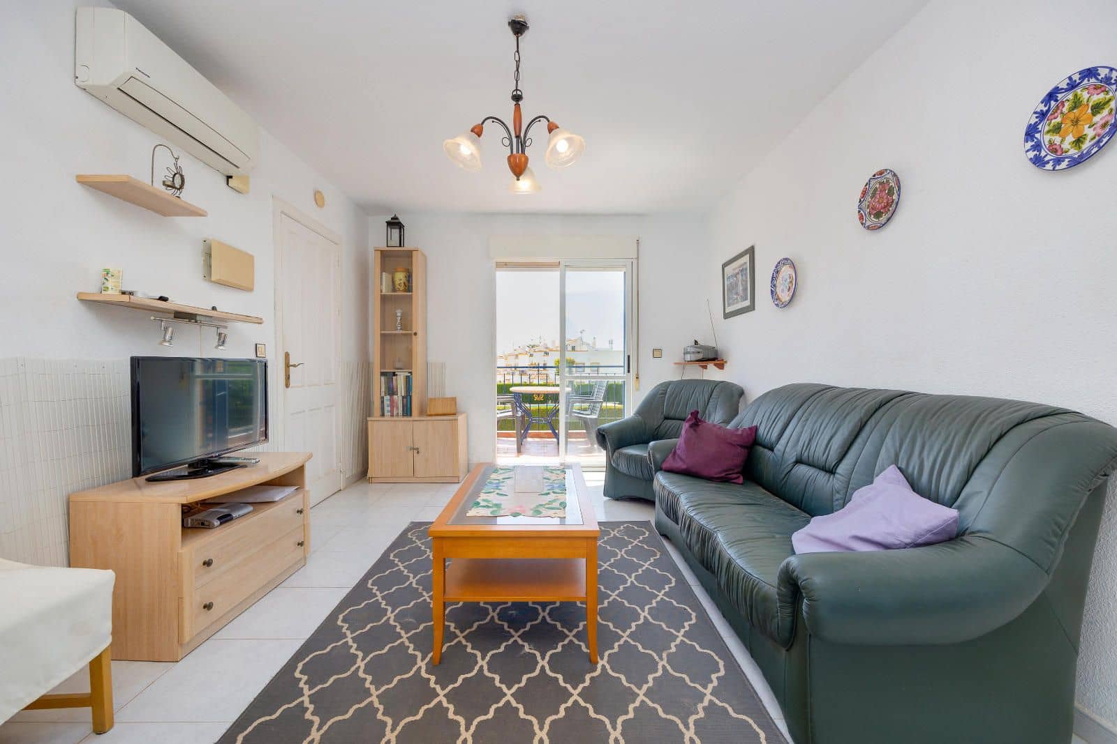 2 soverom Bungalow til salgs i Torrevieja med svømmebasseng - € 144 969 (Ref: 9981082)