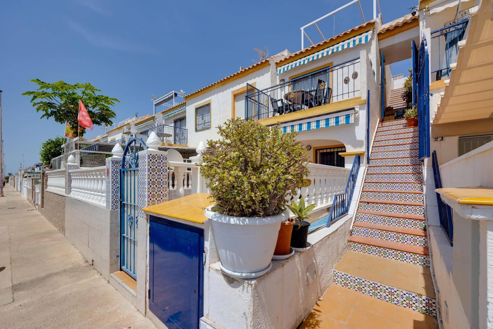 2 soverom Bungalow til salgs i Torrevieja med svømmebasseng - € 144 969 (Ref: 9981082)