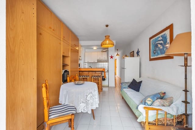 1 soveværelse Lejlighed til salg i Guardamar del Segura med garage - € 102.260 (Ref: 9983911)