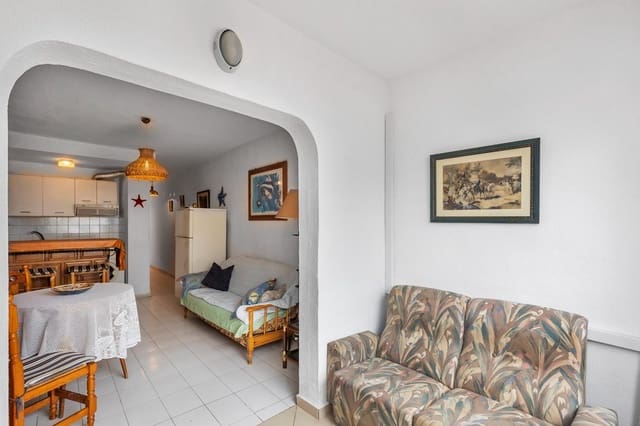 1 soveværelse Lejlighed til salg i Guardamar del Segura med garage - € 102.260 (Ref: 9983911)