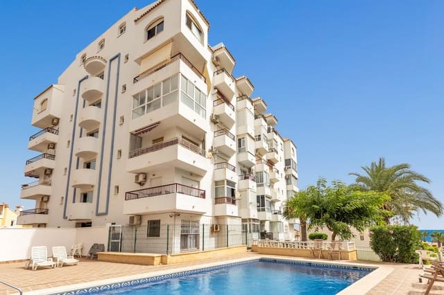 Studio à vendre à Torrevieja avec piscine - 79 900 € (Ref: 9983913)