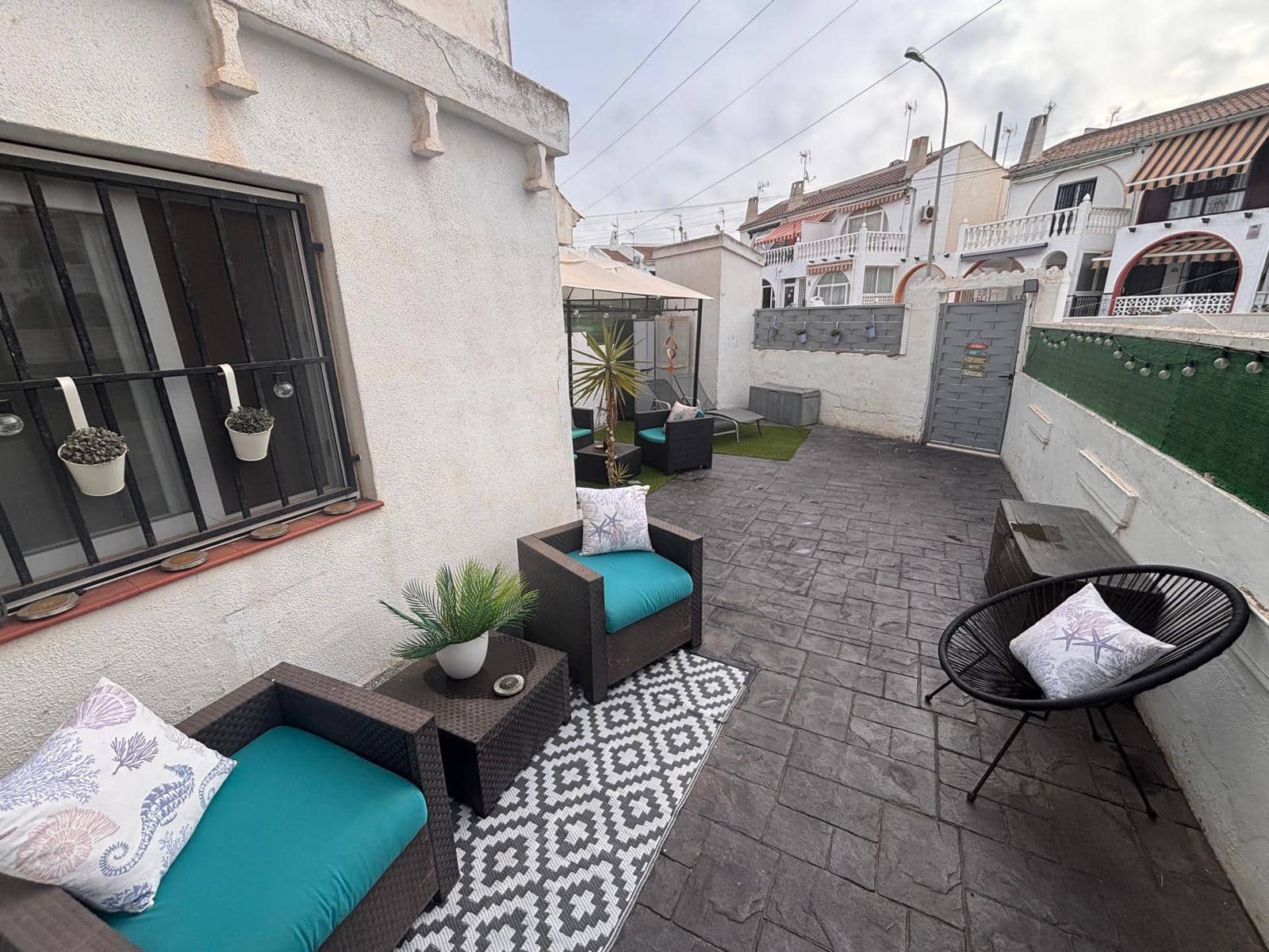 2 soverom Leilighet til salgs i El Chaparral med svømmebasseng - € 139 995 (Ref: 9984004)