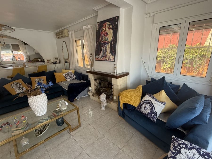 4 soverom Villa til salgs i Ciudad Quesada med svømmebasseng - € 475 000 (Ref: 9984060)