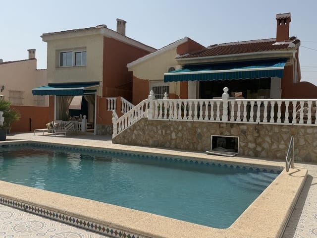 4 soverom Villa til salgs i Ciudad Quesada, Rojales med svømmebasseng - € 475 000 (Ref: 9984060)