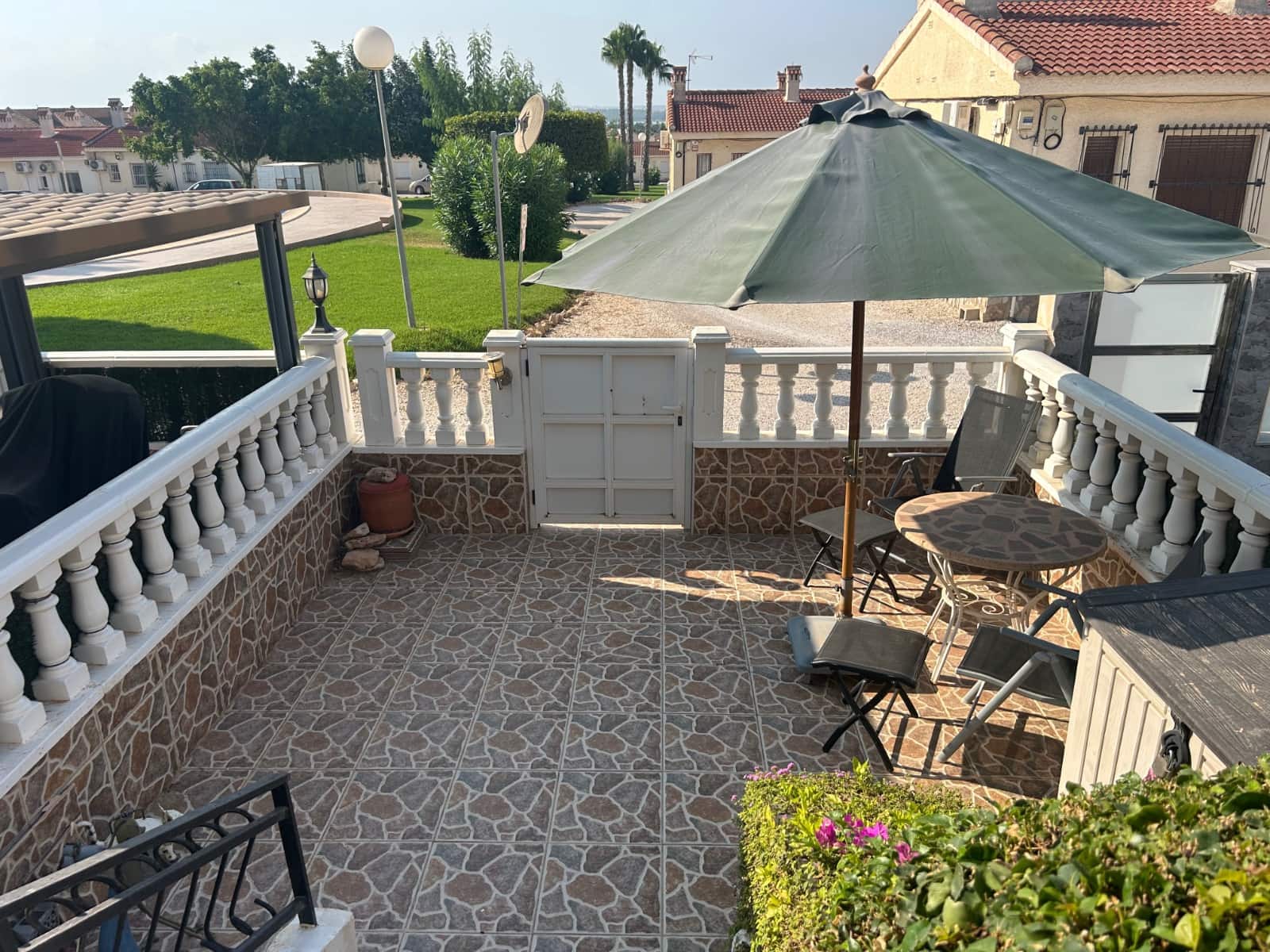 1 sovrum Bungalow till salu i Ciudad Quesada med pool - 99 950 € (Ref: 9989450)