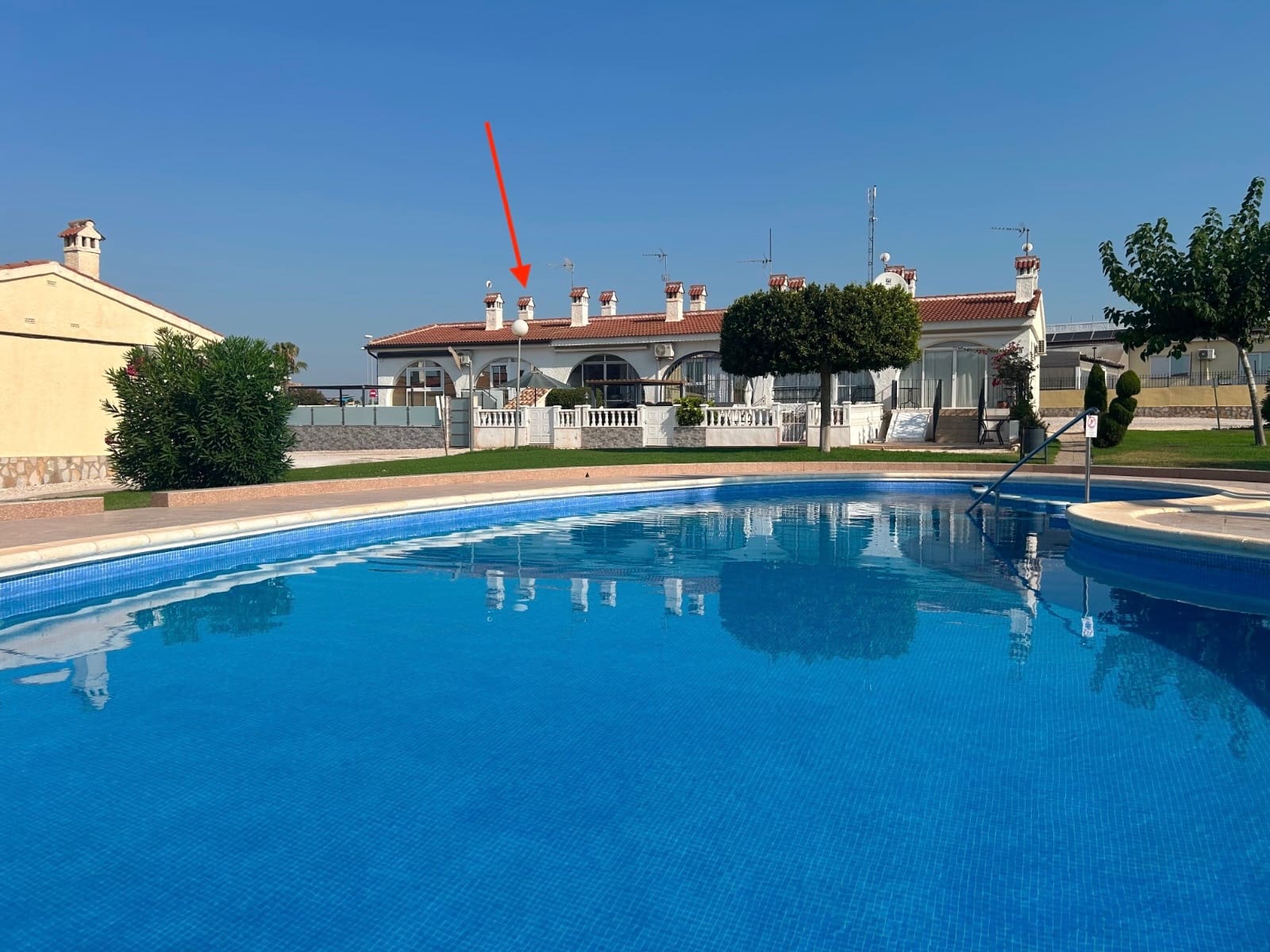 1 sovrum Bungalow till salu i Ciudad Quesada med pool - 99 950 € (Ref: 9989450)
