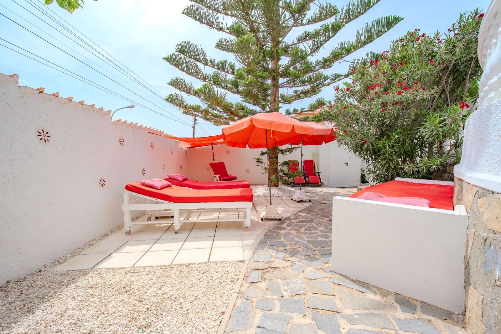 3 slaapkamer Villa te koop in Ciudad Quesada met zwembad garage - € 385.000 (Ref: 9989451)