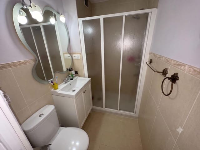 1 soverom Penthouse til salgs i Torrevieja - € 99 900 (Ref: 9989452)