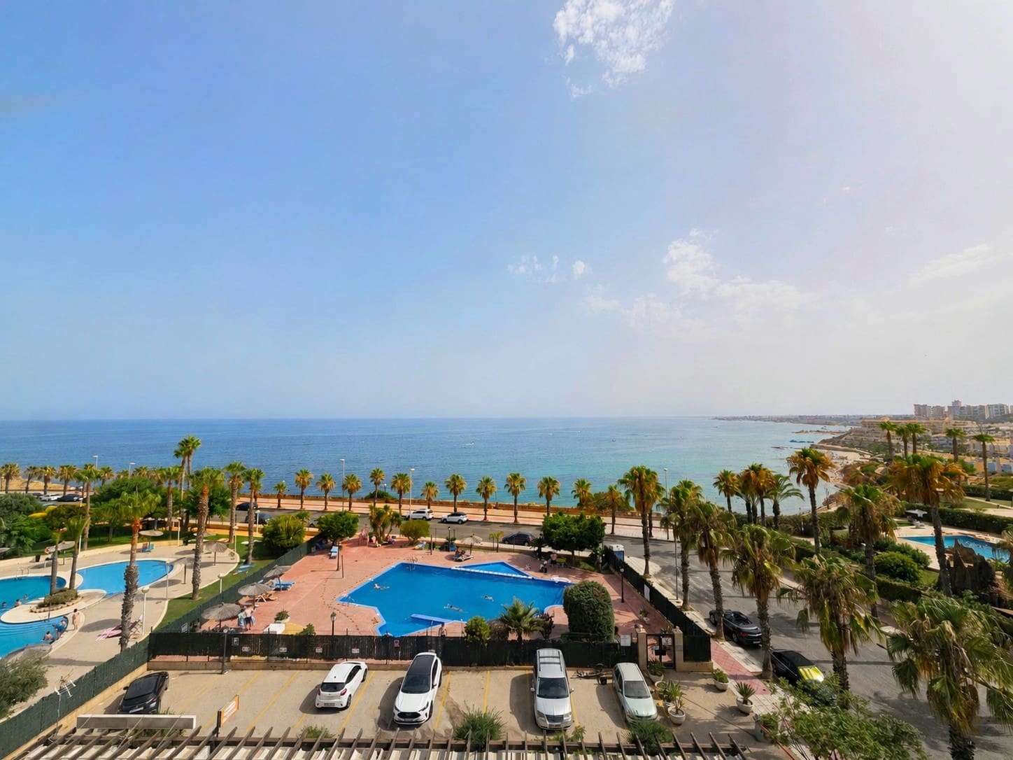 2 soveværelse Lejlighed til salg i Orihuela Costa med swimmingpool garage - € 224.000 (Ref: 9989453)