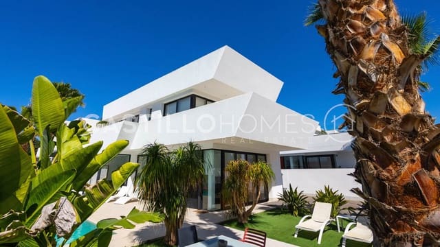 4 soveværelse Byhus til salg i Rojales med swimmingpool garage - € 629.000 (Ref: 9991976)