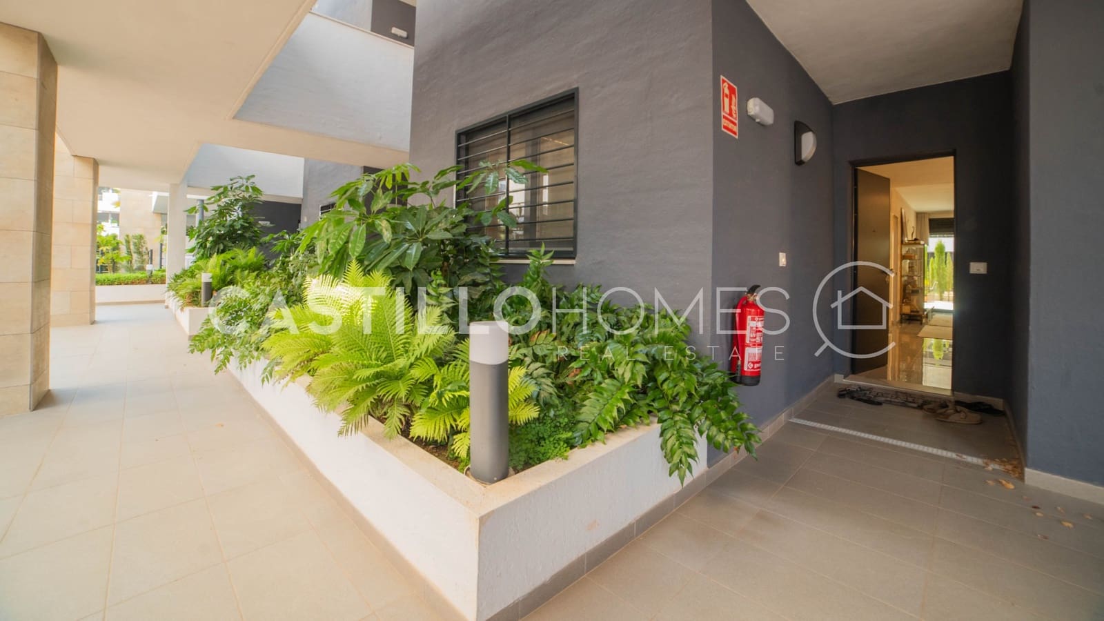 2 sypialnia Apartament na sprzedaż w Orihuela Costa z basenem garażem - 550 000 € (Ref: 9991978)