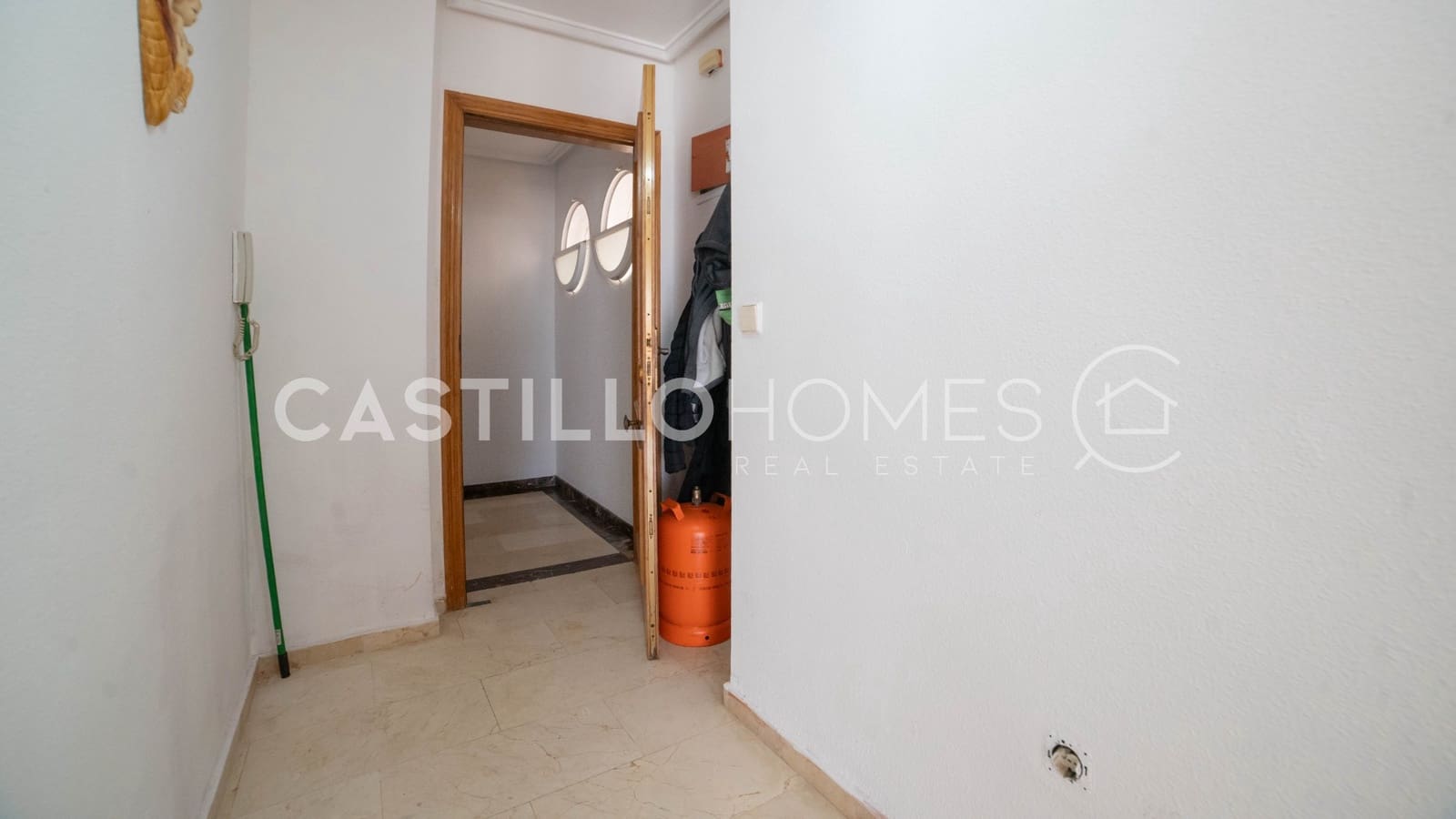 2 chambre Appartement à vendre à Torrevieja - 149 000 € (Ref: 9991979)