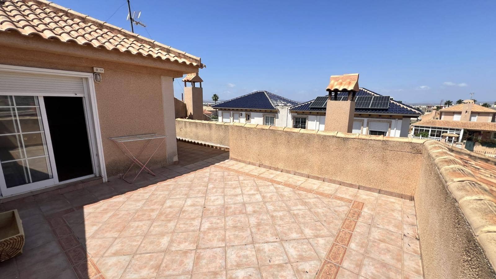 3 soverom Villa til salgs i Torrevieja med svømmebasseng - € 425 000 (Ref: 9999339)